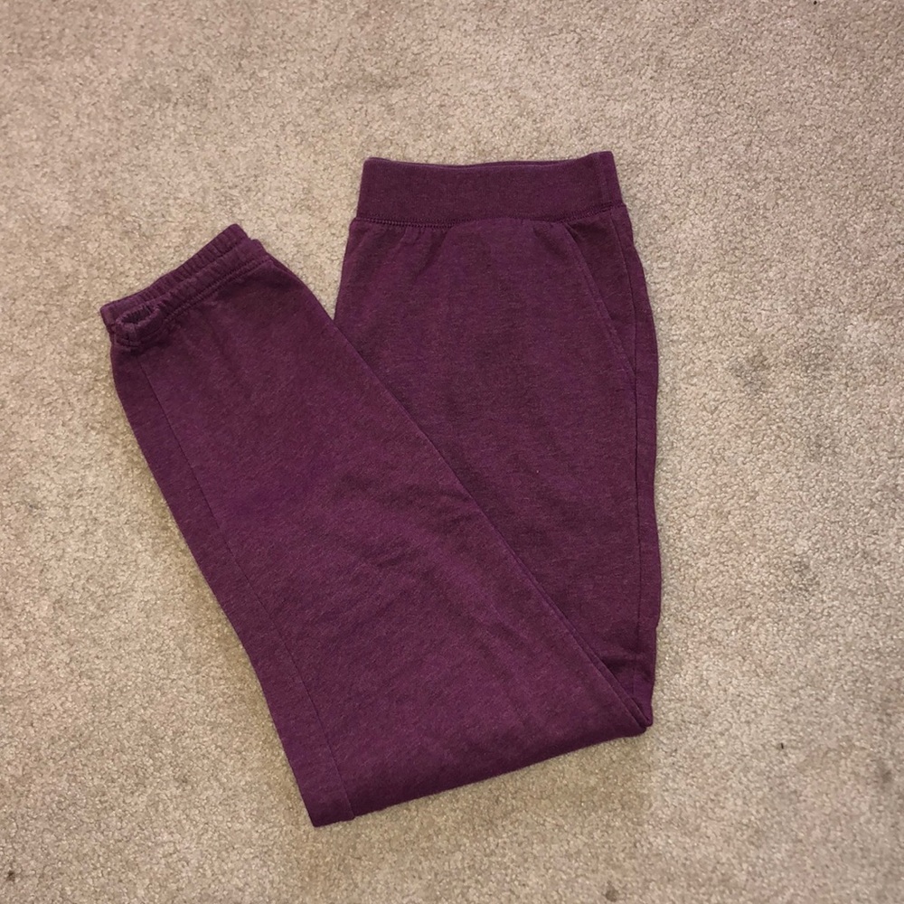 Plum Time and Tru Sweatpants Size: L